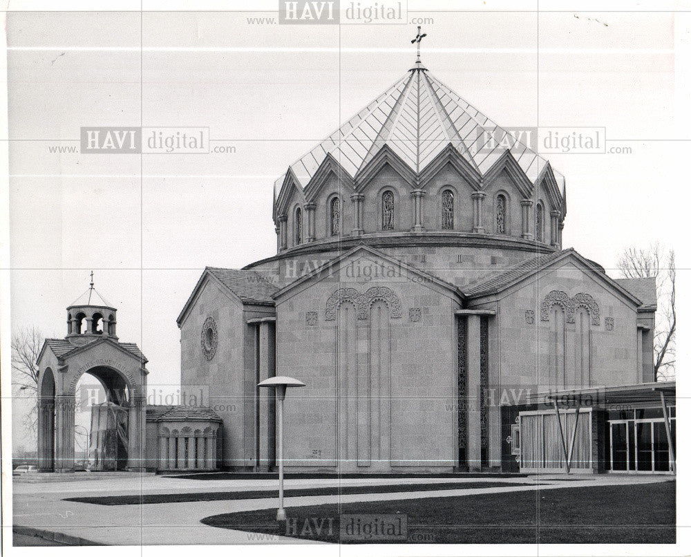 1966 Press Photo St Johns Armenian Church dedication - Historic Images