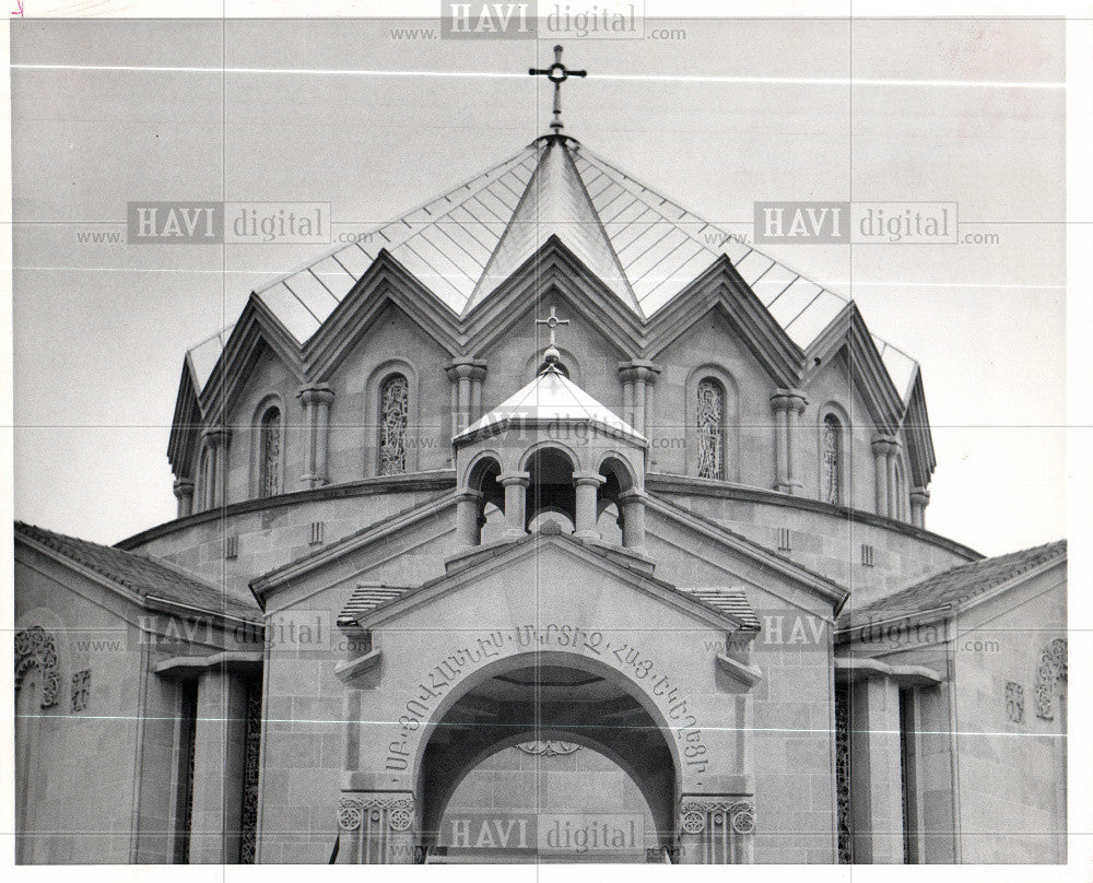 1966 Press Photo St. Johns American Church 1966 - Historic Images