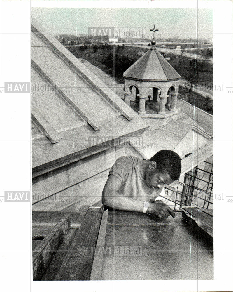 1986 Press Photo St. John's American Church - Historic Images