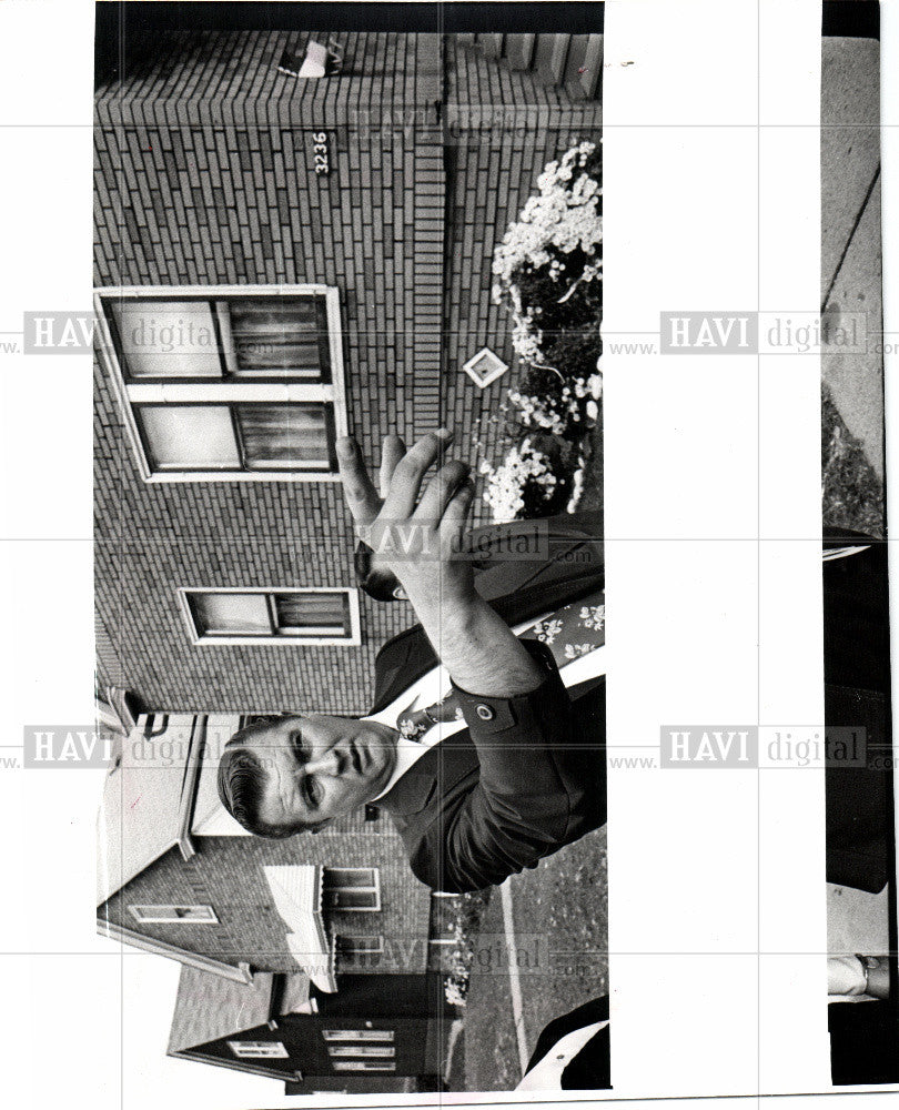 1975 Press Photo st. hedwig neighbood association - Historic Images