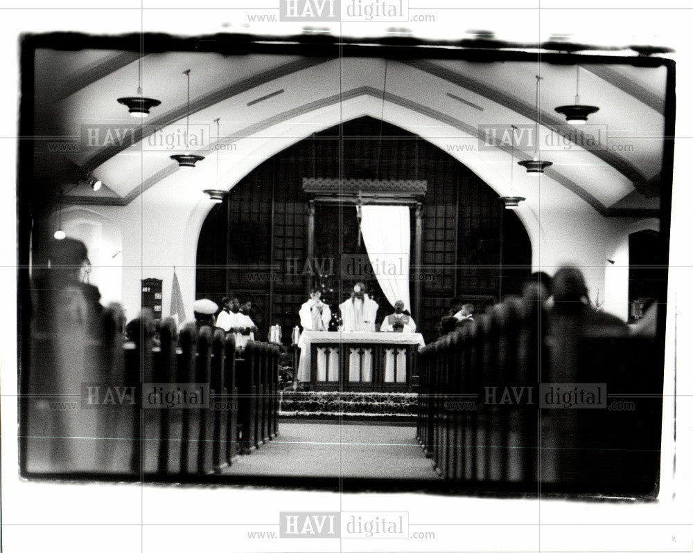 1990 Press Photo St. Bernard Catholic Church - Historic Images