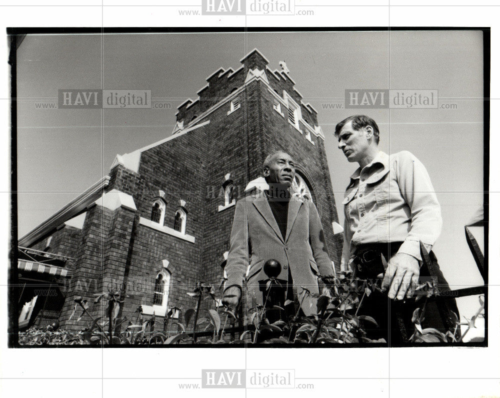 1988 Press Photo Saint Bernard Catholic Church - Historic Images