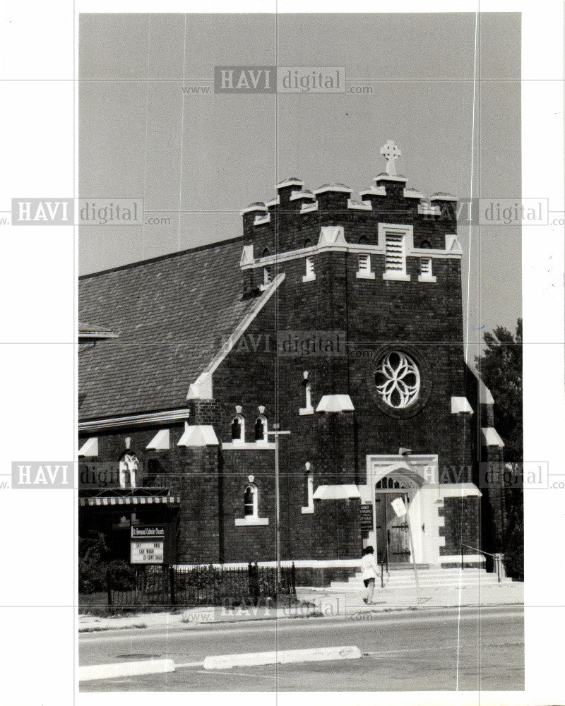 1988 Press Photo St.Bernard - Historic Images