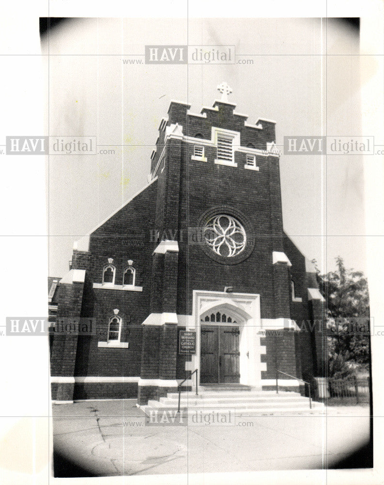 1988 Press Photo St. Bernard - Historic Images