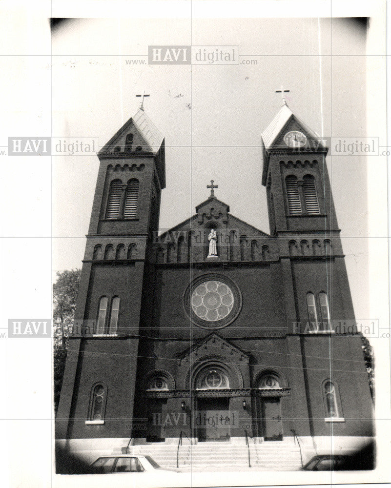 1985 Press Photo Church - Historic Images