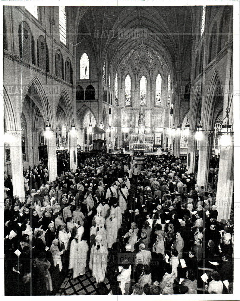 1983 Press Photo St. Anne&#39;s Roman Catholic Church - Historic Images