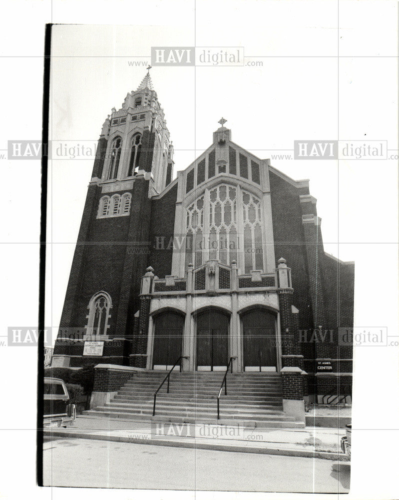 1988 Press Photo St. Agnes closings tentative - Historic Images