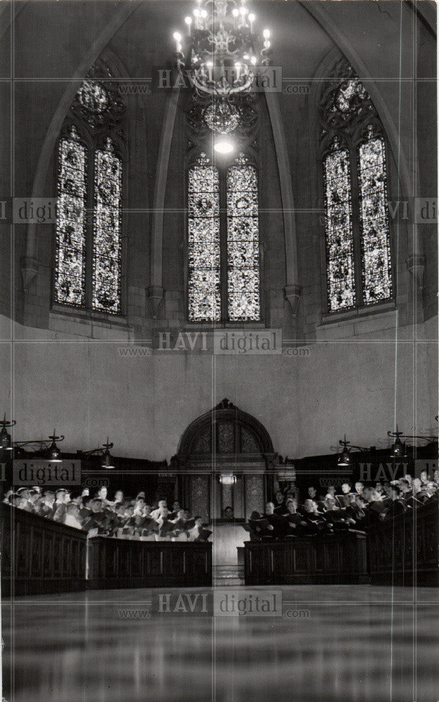 1953 Press Photo Stained Glass Windows Church Interior - Historic Images