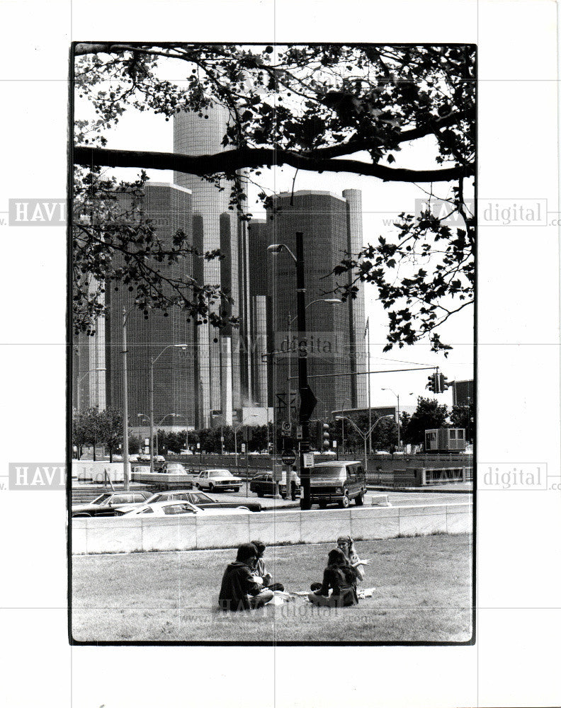 1979 Press Photo Spring Winter and Summer - Historic Images