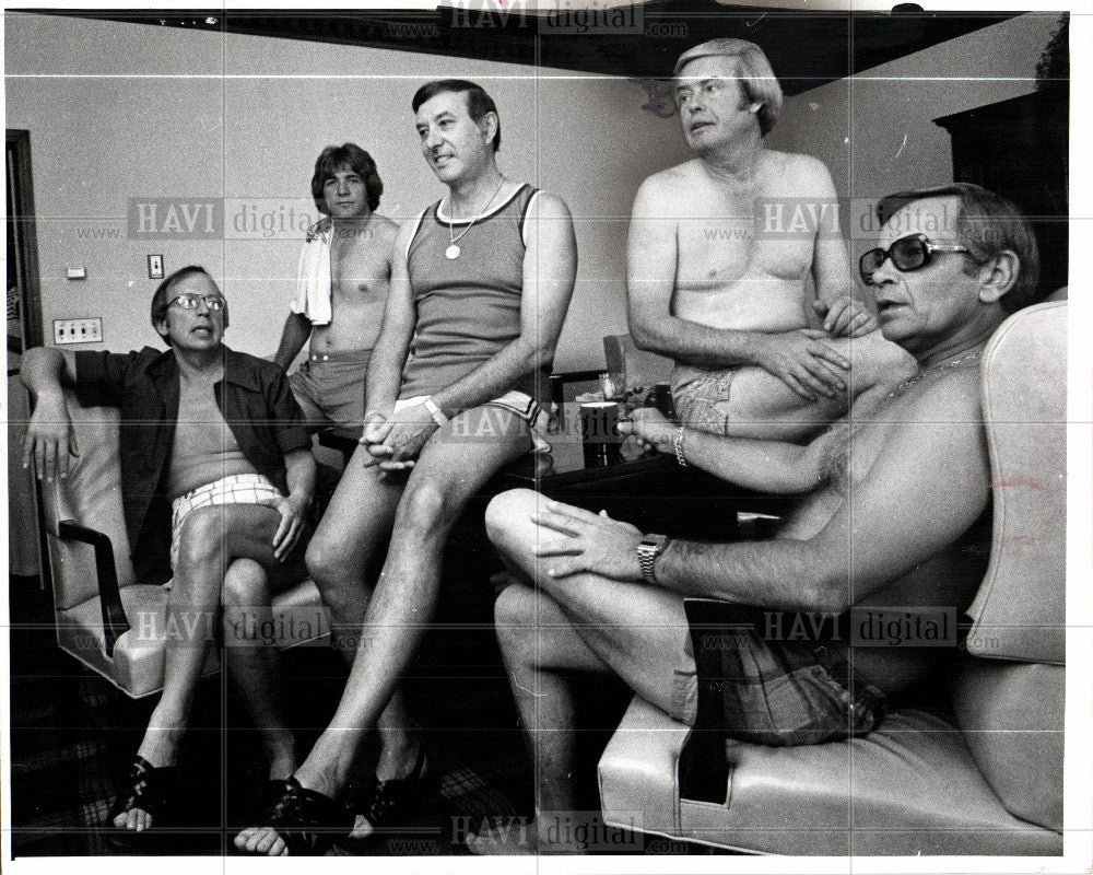 1976 Press Photo summer detroit swimming pools - Historic Images