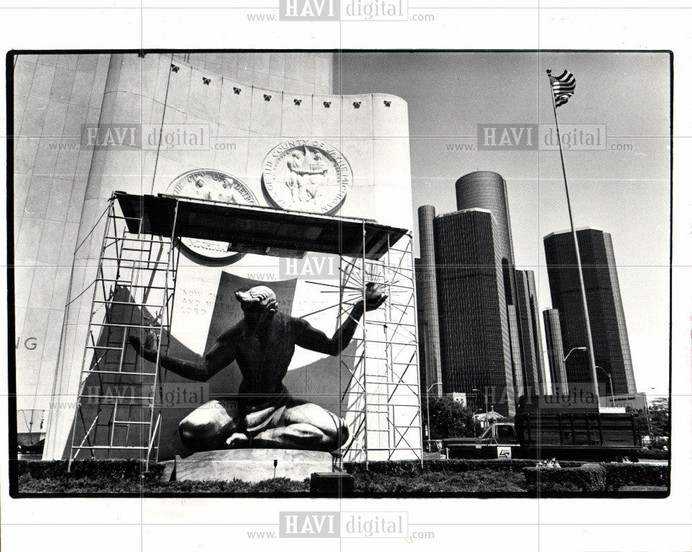 1983 Press Photo statue bronze detroit michigan spirit - Historic Images