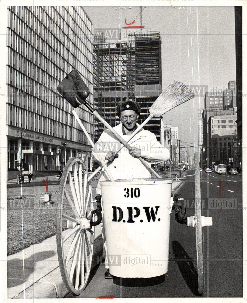 1964 Press Photo street cleaner Detroit - Historic Images