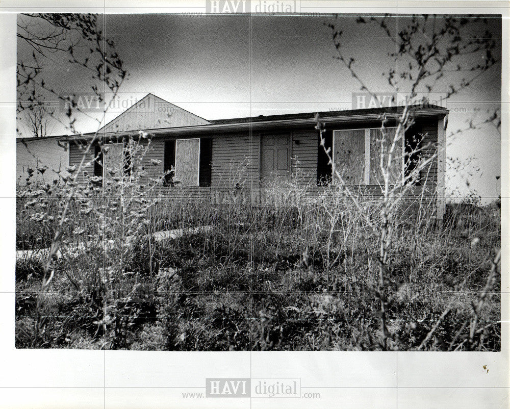 Press Photo Stoney Brook - Historic Images