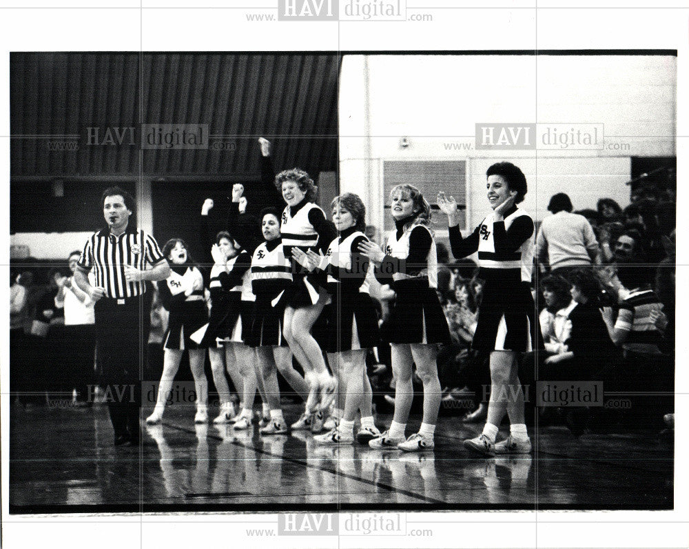 1983 Press Photo Sterling Heights High School Michigan - Historic Images