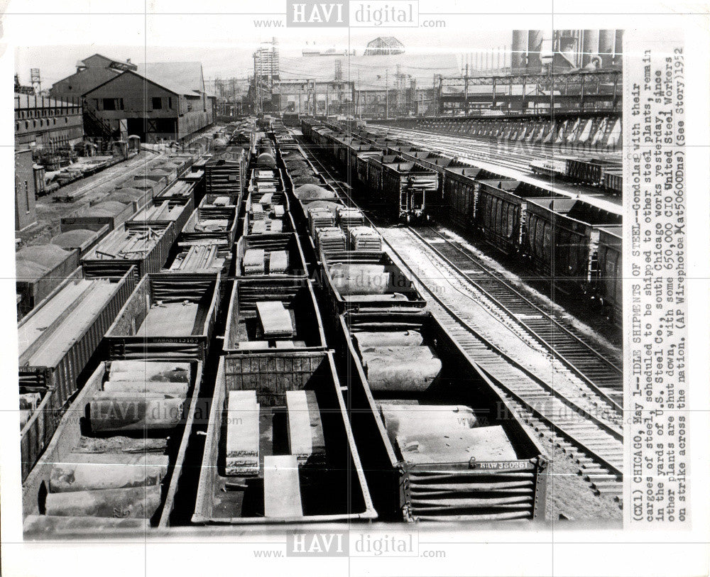 1952 Press Photo Steel Workers Strike U.S. Steel Co. - Historic Images