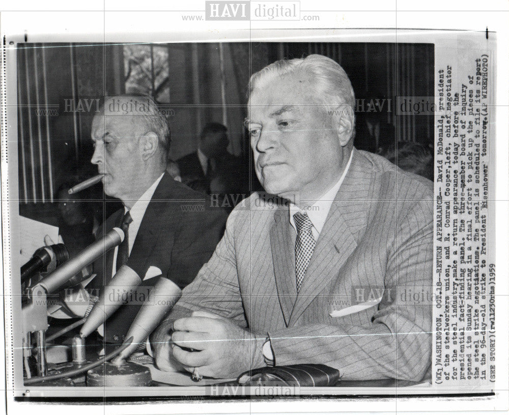 1959 Press Photo Steel strike negotiators before panel - Historic Images
