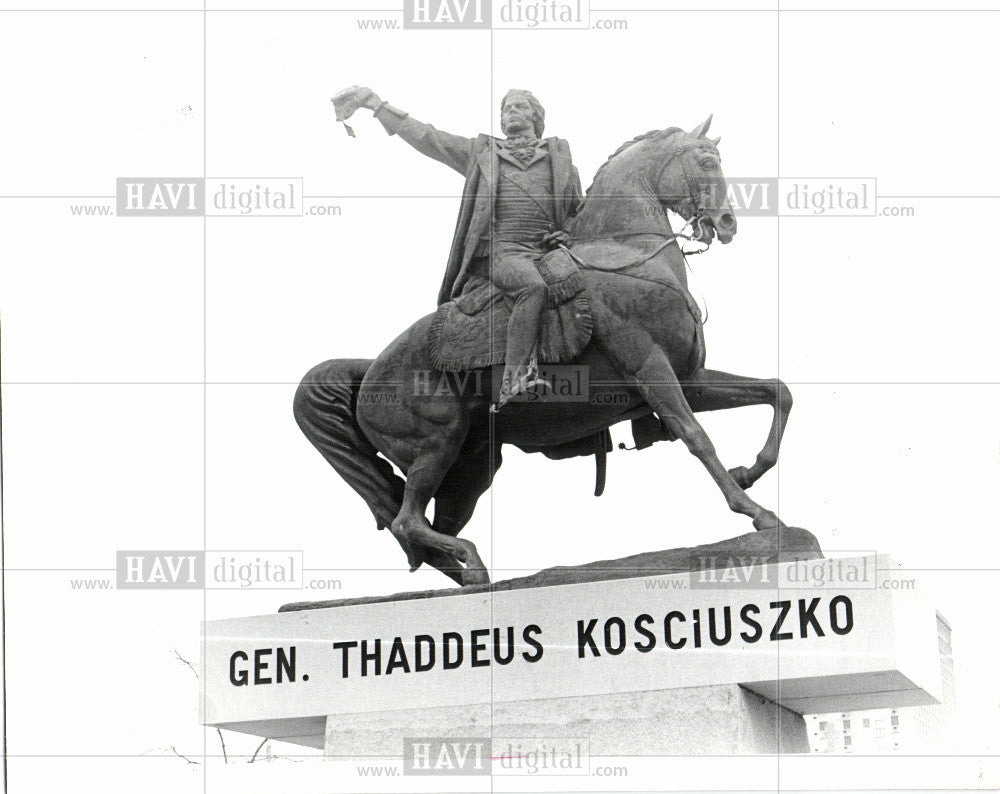 1985 Press Photo Statue - kosciusko, Thaddeus - Historic Images