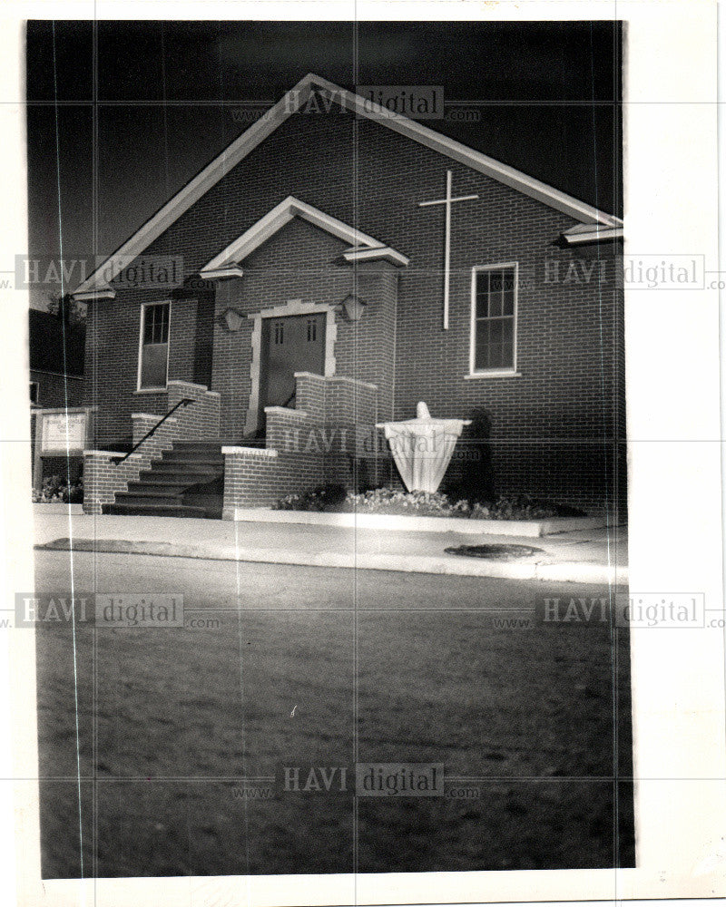 1988 Press Photo St Peters Lithuanian Church - Historic Images