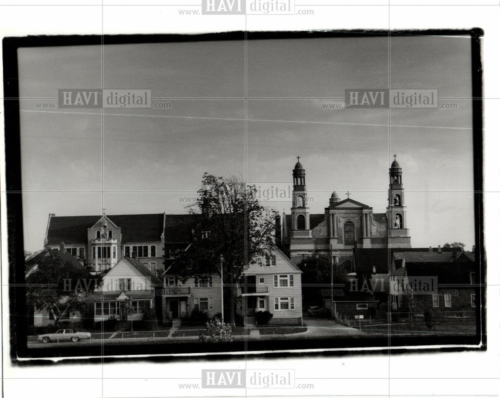 1988 Press Photo St. Stanislaus Church Dubois towers - Historic Images