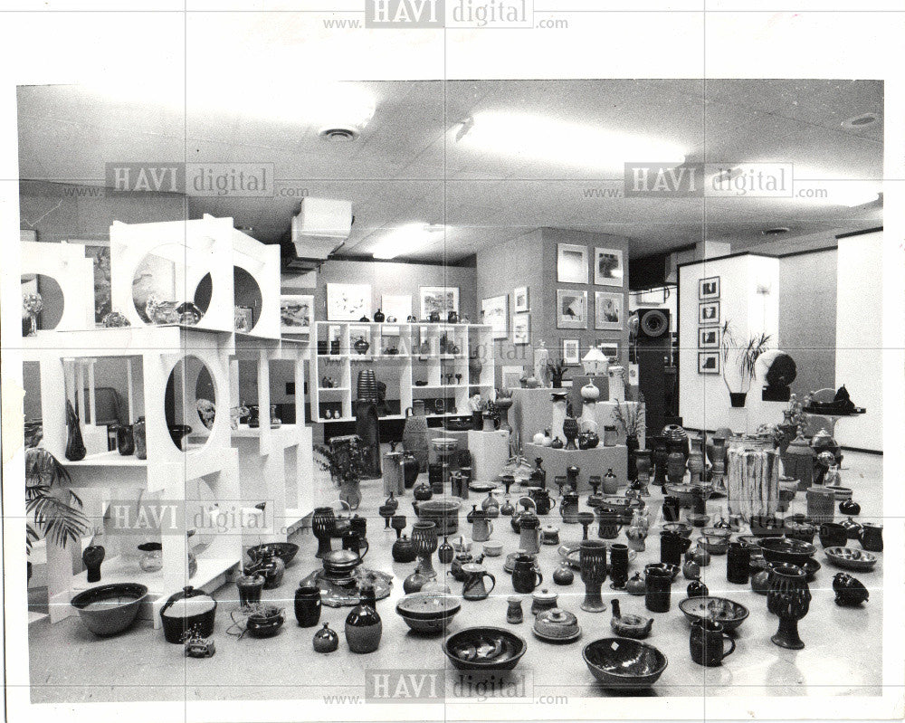 1971 Press Photo Pottery - Historic Images