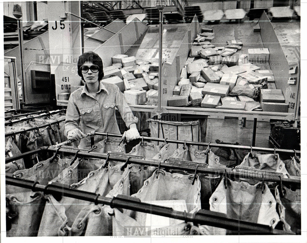 1976 Press Photo Postal service sorting automation - Historic Images