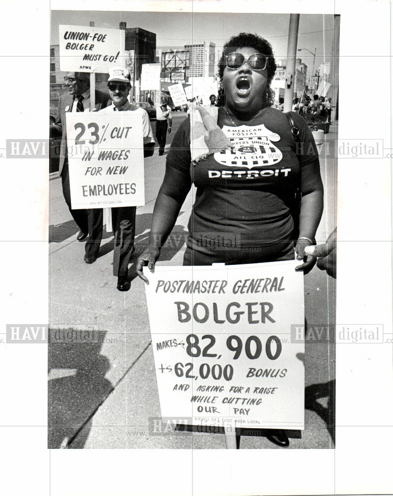 1984 Press Photo Postmaster - Historic Images