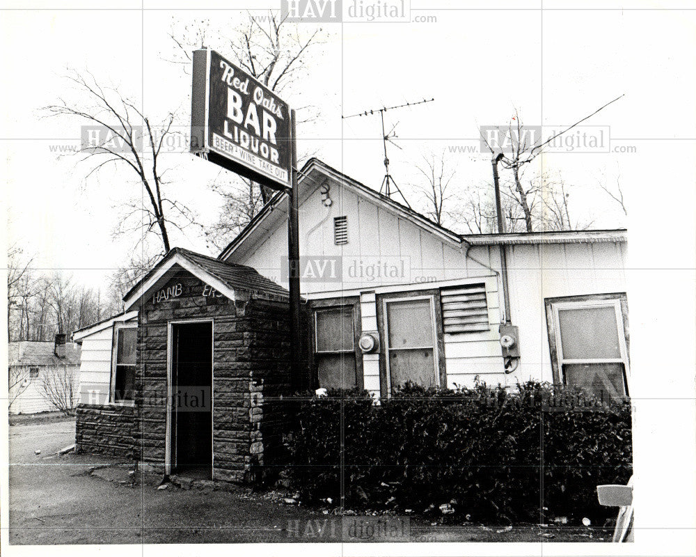 1978 Press Photo Red Oaks Bar Detroit holdup - Historic Images
