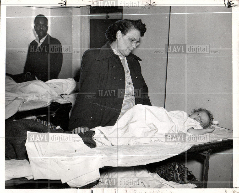 1950 Press Photo ANGEL FACED CHILD - Historic Images