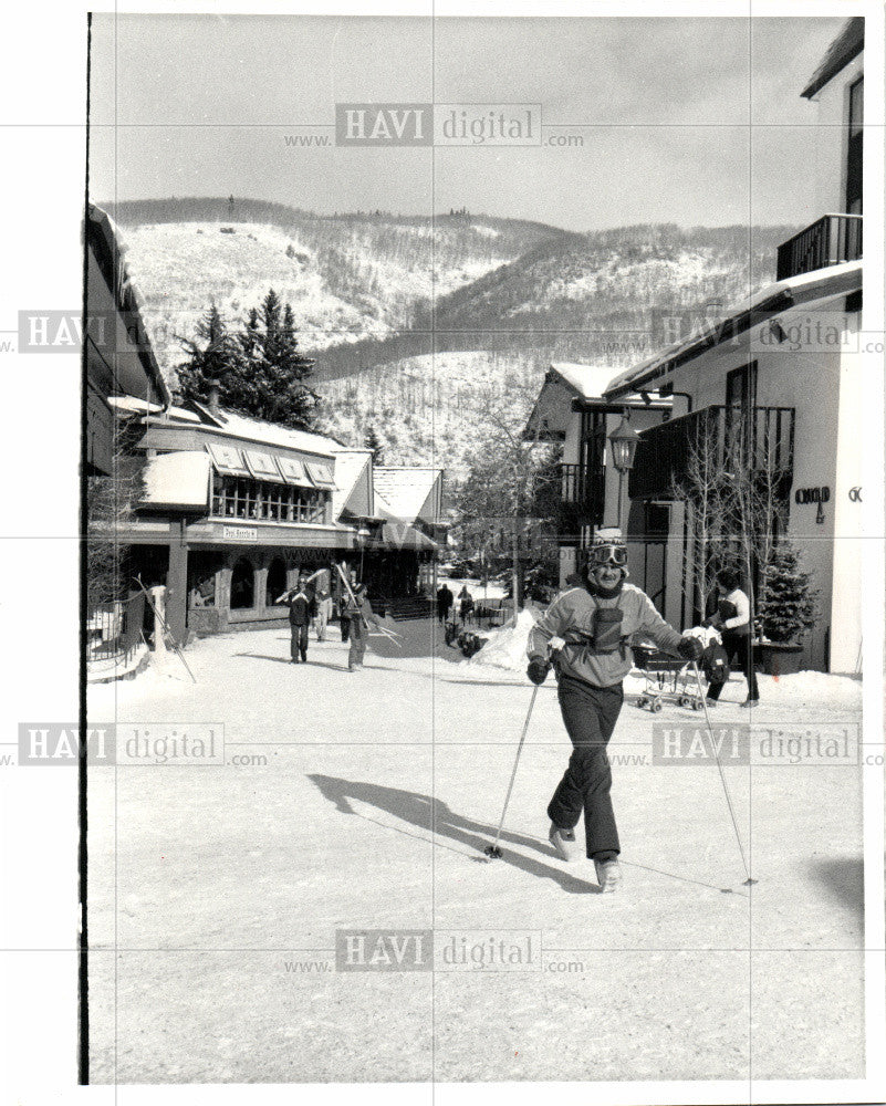 1983 Press Photo Vail Village Colorado Skiing Resort - Historic Images