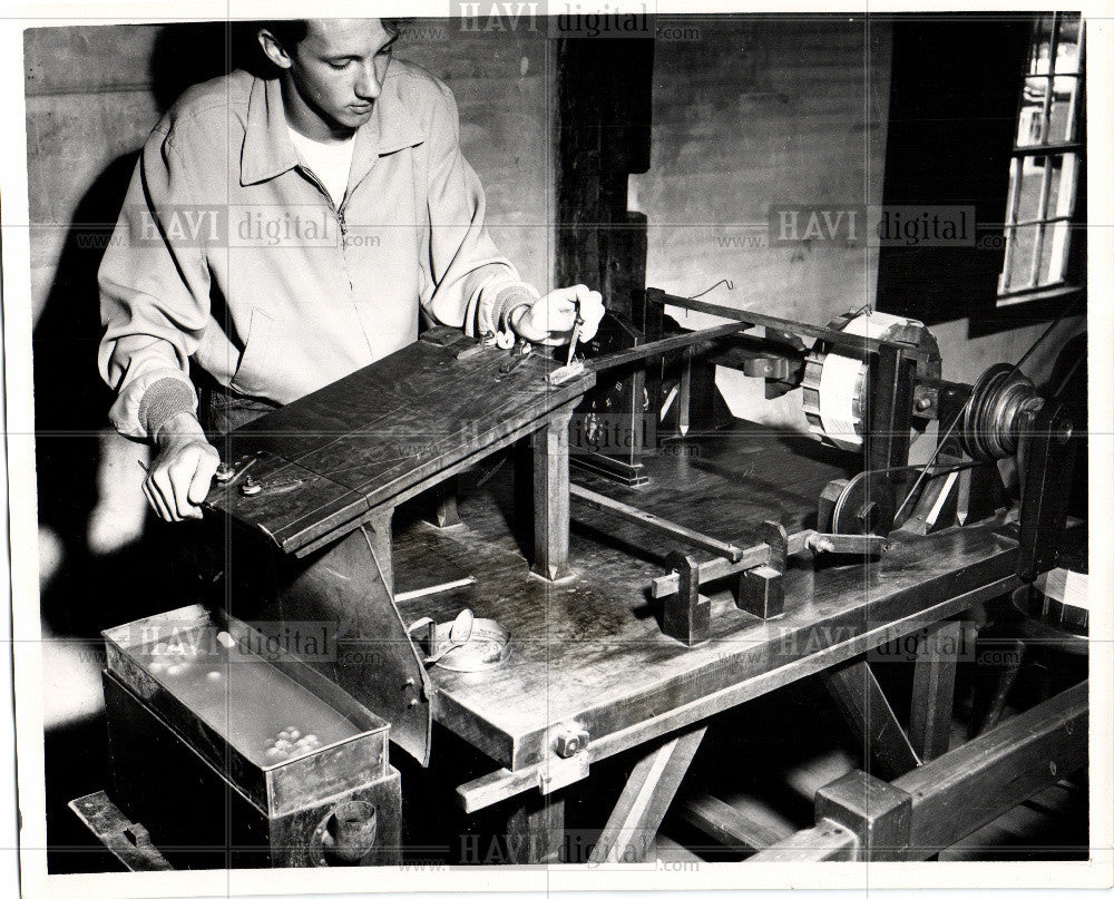 1950 Press Photo Reeling Machine silk cocoons - Historic Images