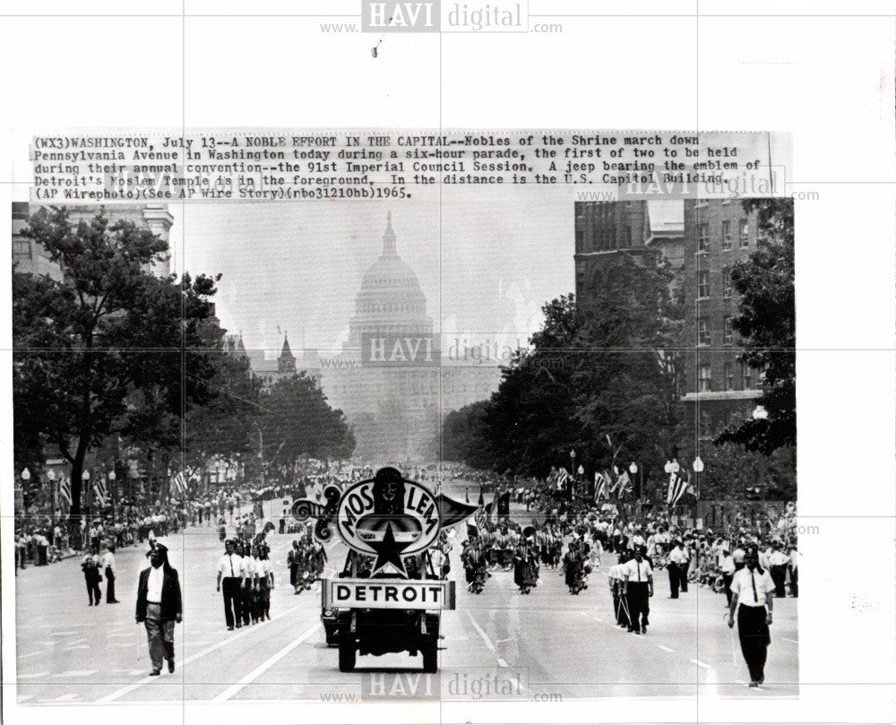 1965 Press Photo Shrine Parade Nobles of the Shrine - Historic Images