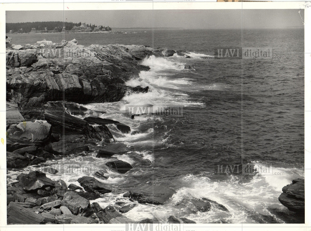 1977 Press Photo East River Shoreline - Historic Images