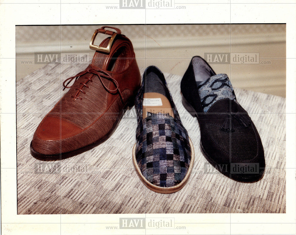 1992 Press Photo Men's Shoe - Historic Images