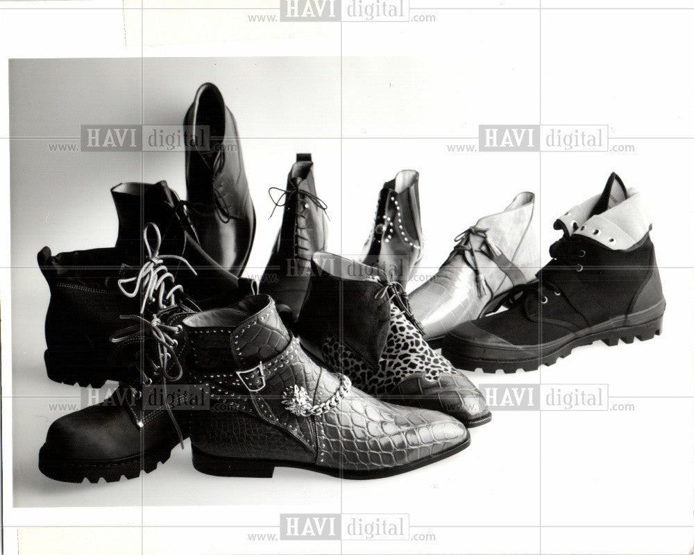 1993 Press Photo STEP INTO FALL WITH - Historic Images