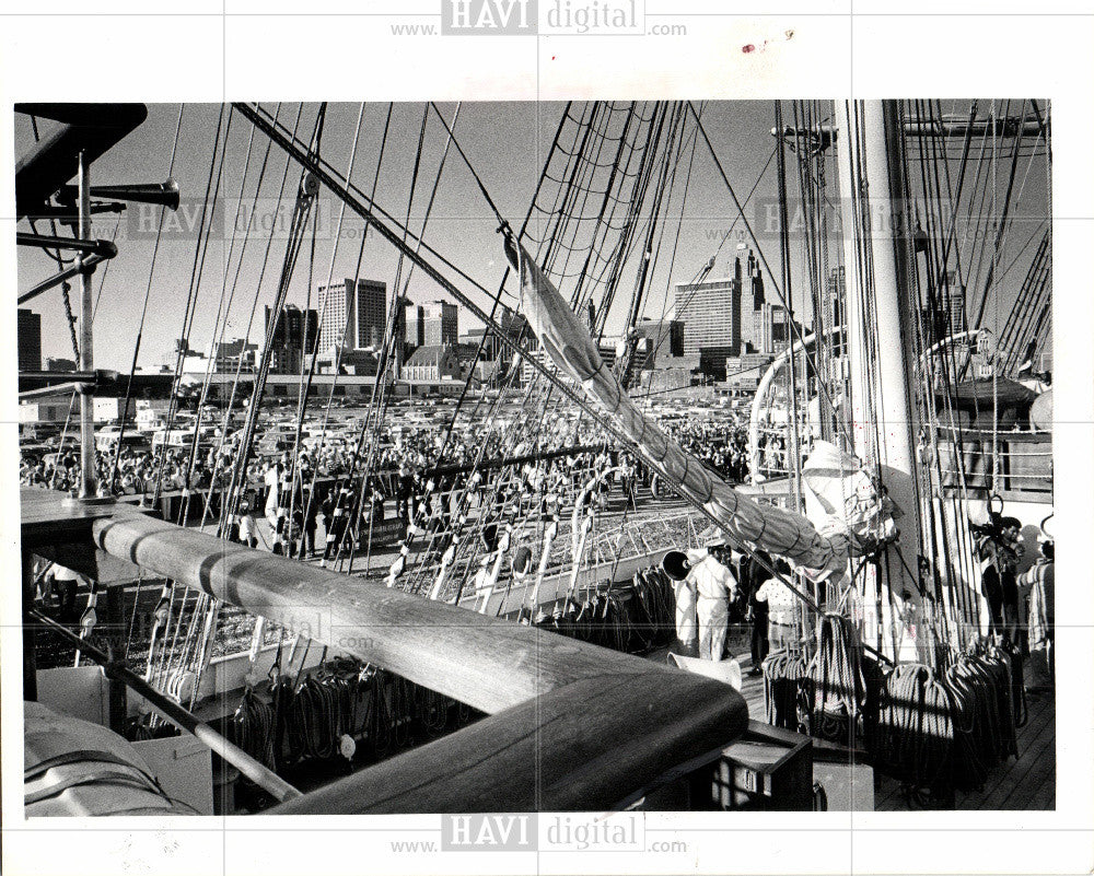 1976 Press Photo Tall ship - Historic Images