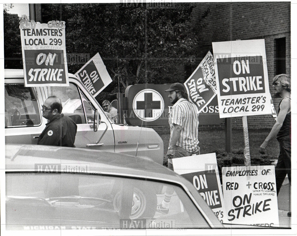 1977 Press Photo teamsters union people 1977 strike - Historic Images