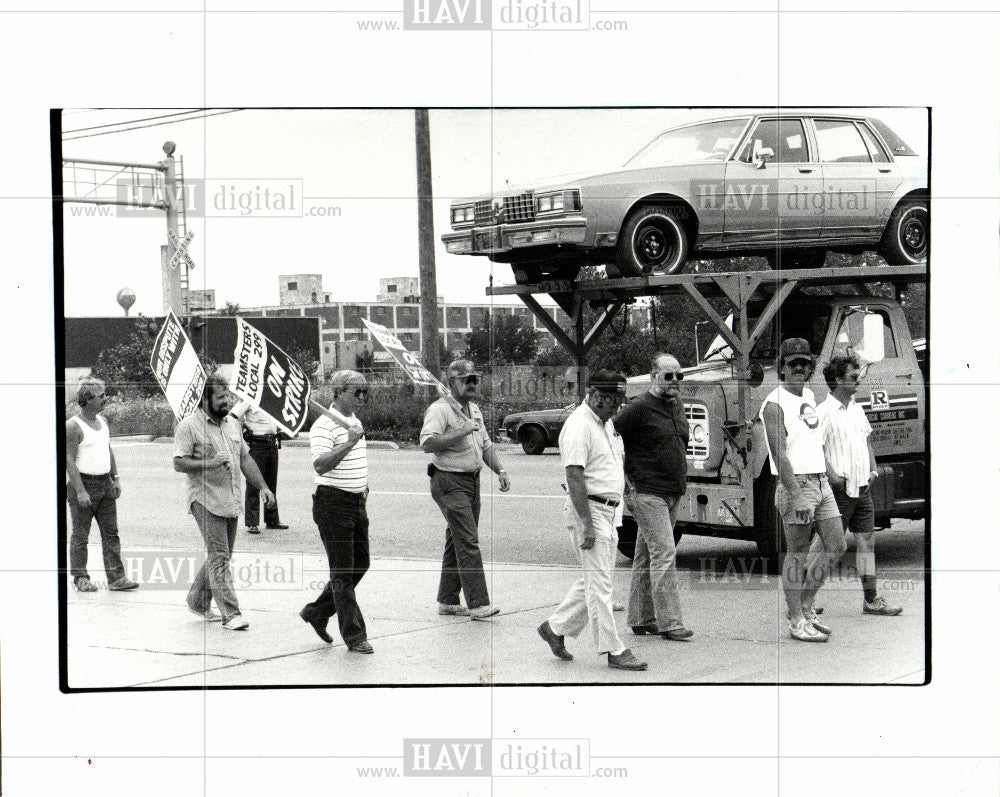 1986 Press Photo Rallir - Historic Images