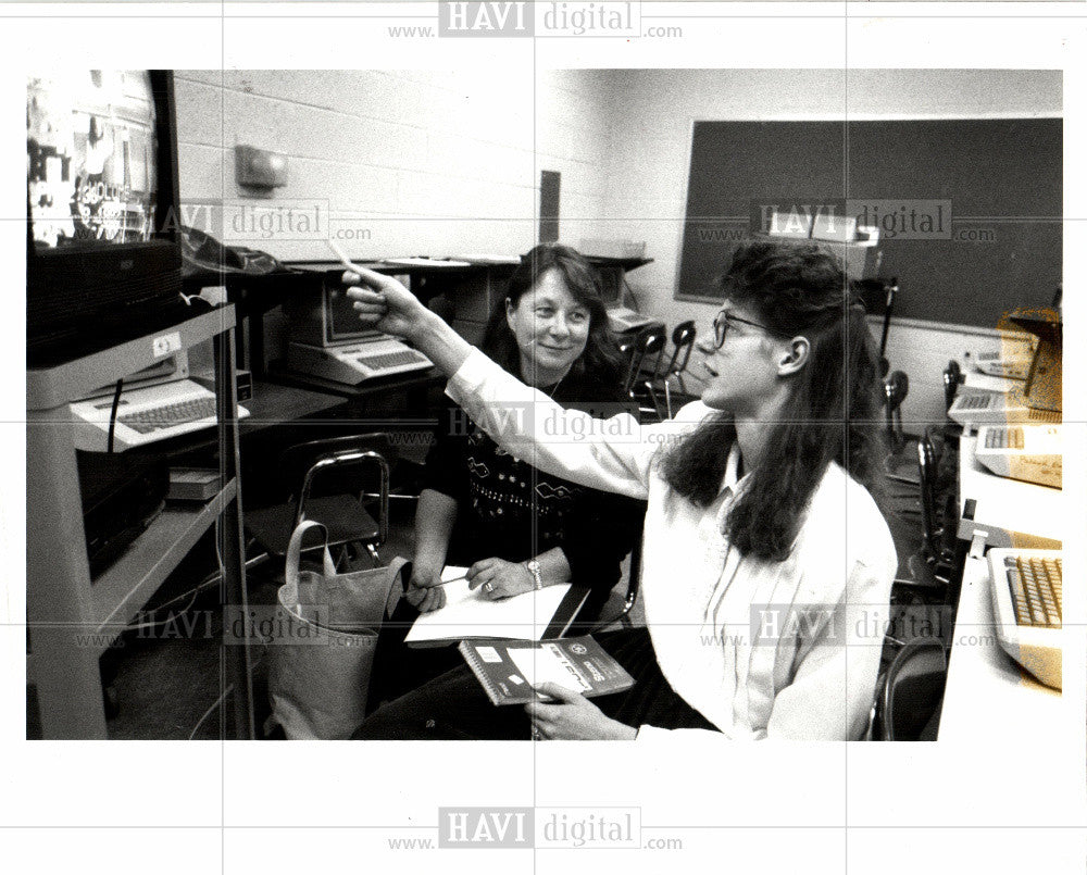 1992 Press Photo Jill Hamilton - Historic Images