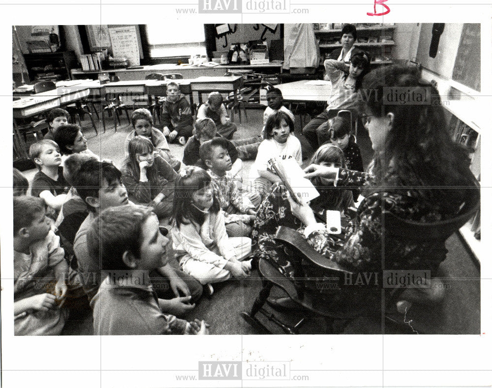 1992 Press Photo Jill Hamilton - Historic Images