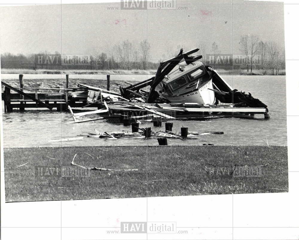 1983 Press Photo Harsons Island - Historic Images