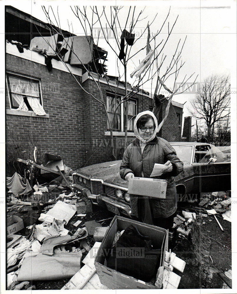 1976 Press Photo Tornado Rubble Home Beatrice Hallett