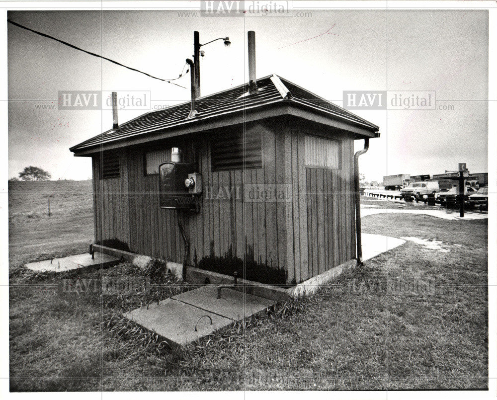 1976 Press Photo Toliet Restrooms - Historic Images