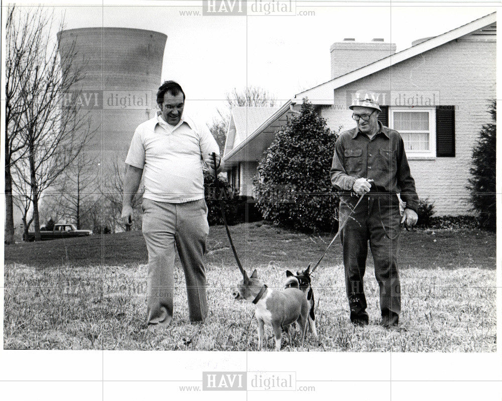 Press Photo dog, nuclear powerplant - Historic Images