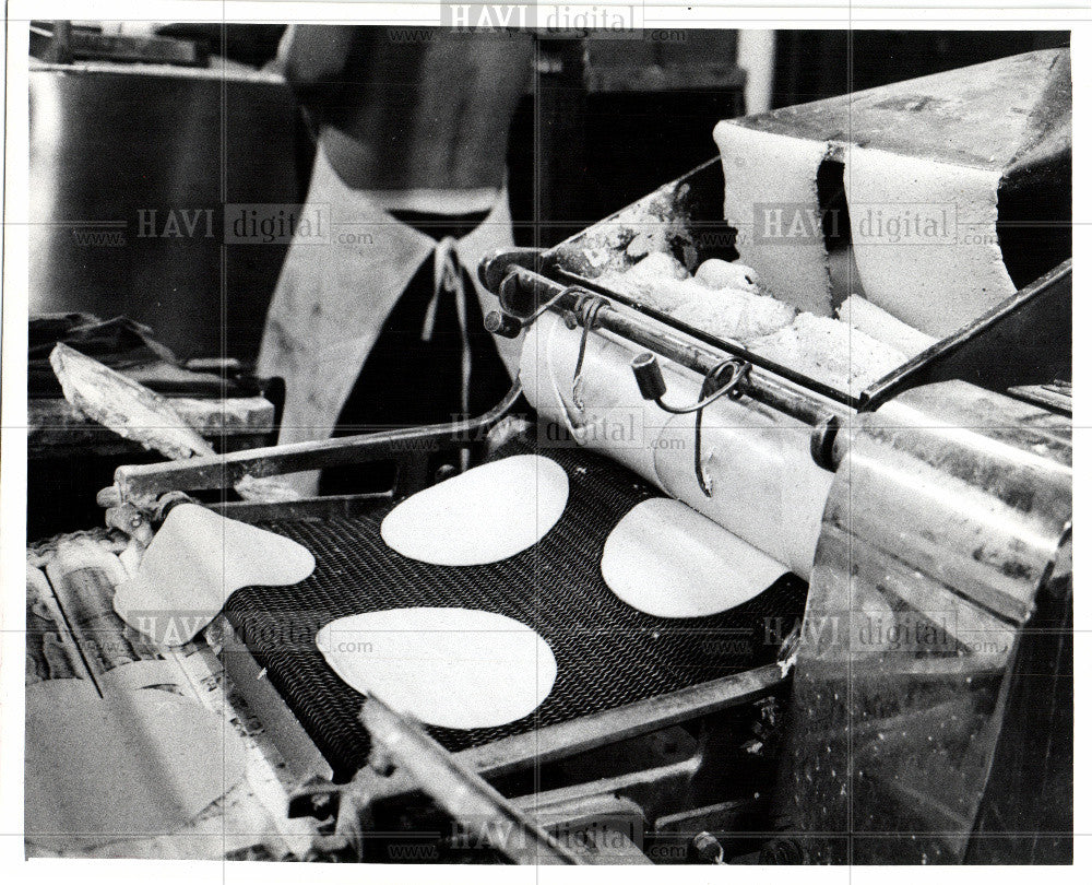 1974 Press Photo Tortilla flatbread wheat corn - Historic Images