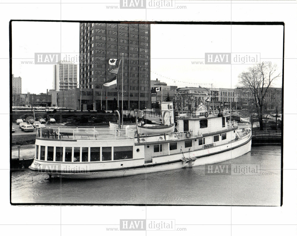 1982 Press Photo Restaurant - Historic Images