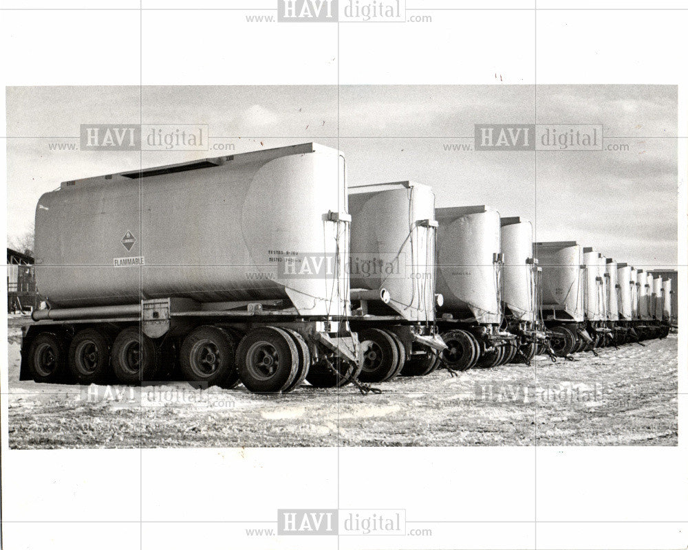 1985 Press Photo Truck - Historic Images