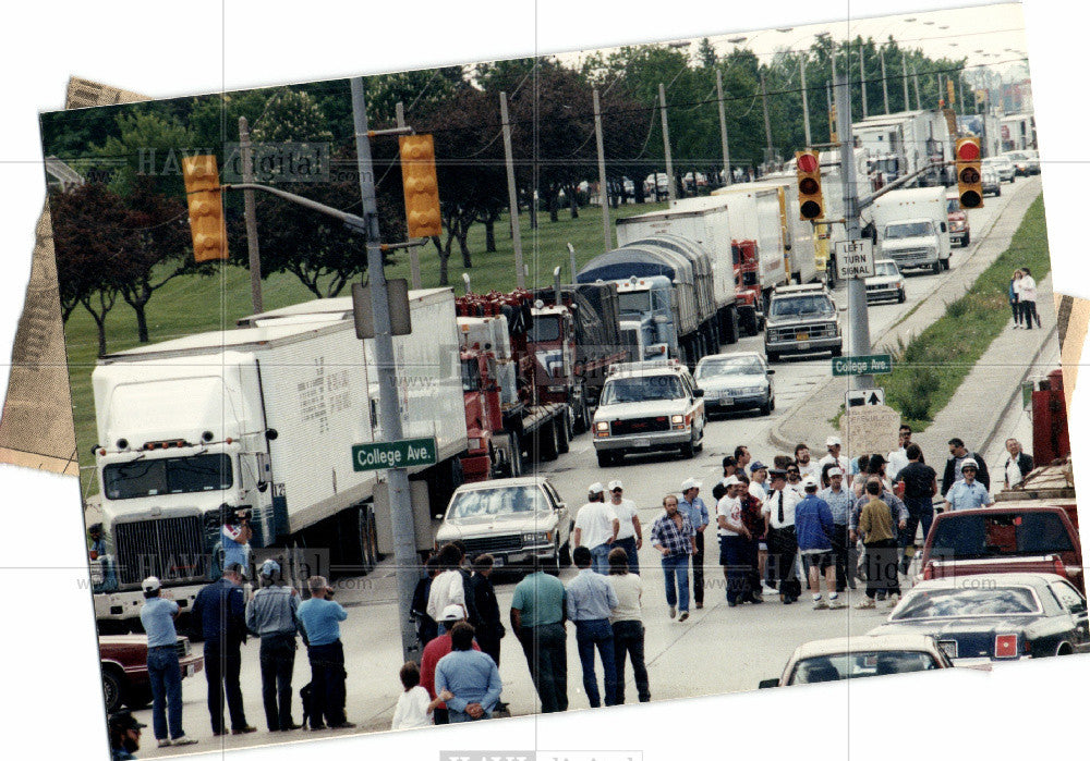 1990 Press Photo Trucking - Historic Images