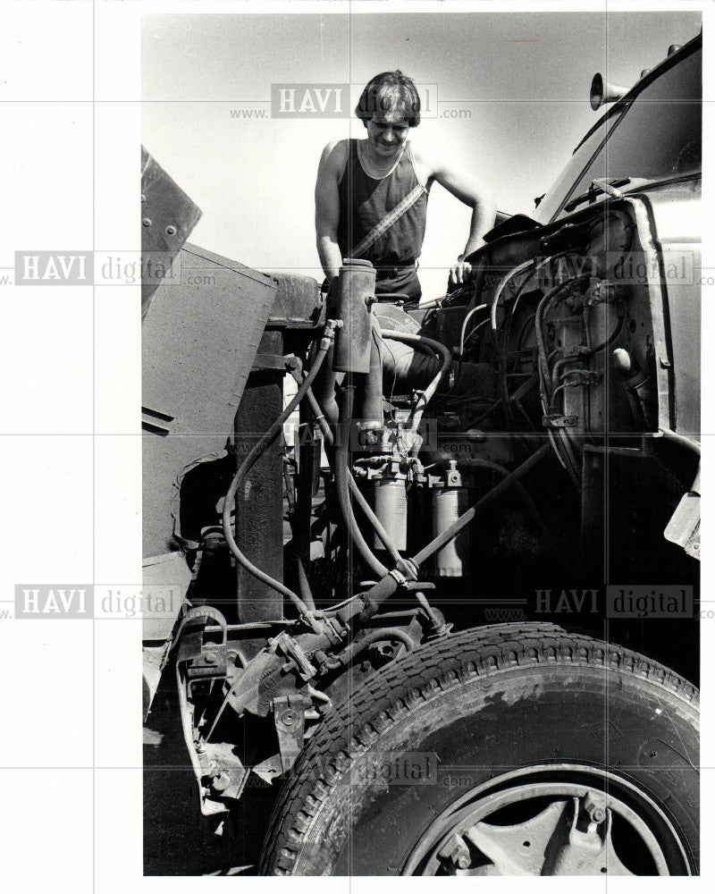 1981 Press Photo Truck Stop - Historic Images