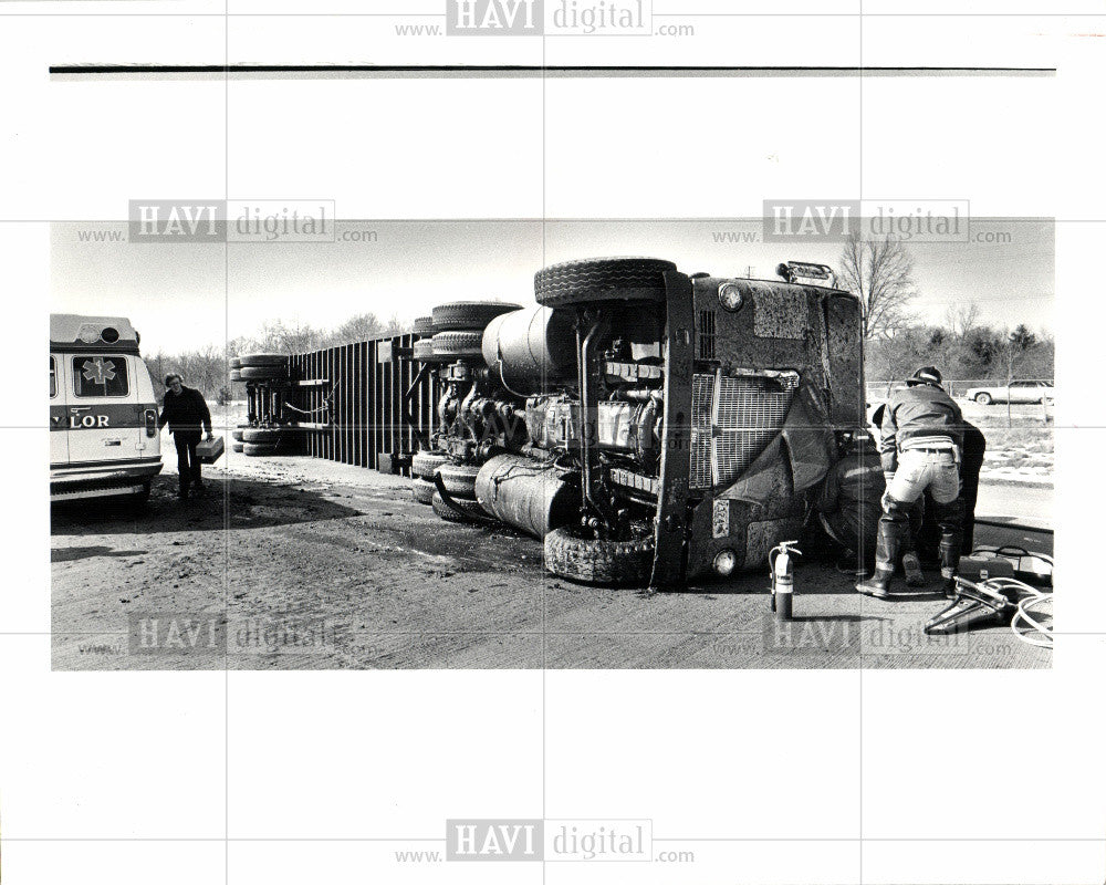 1983 Press Photo Truck flips - Historic Images