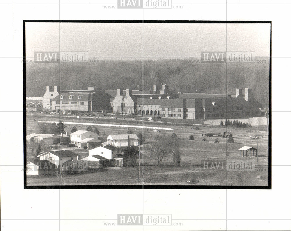 1989 Press Photo Troy Michigan Oakland - Historic Images